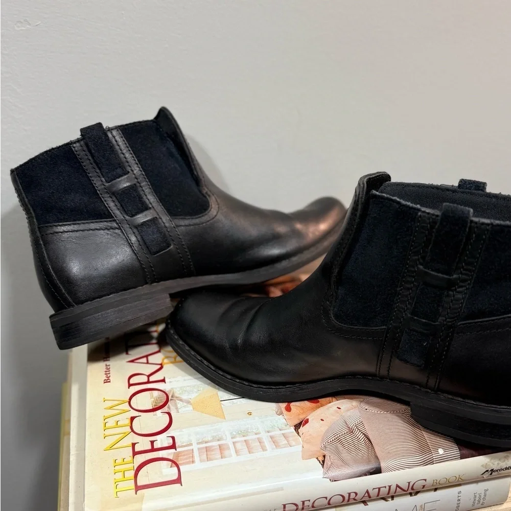 Timberland Black Leather Women’s Boots Size 6.5